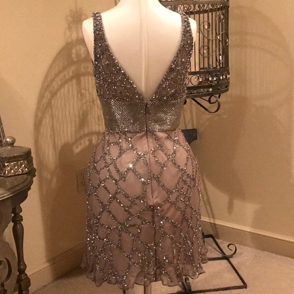 Gorgeous Hand Beaded Scala Cocktail Dress - Picture 4 of 6